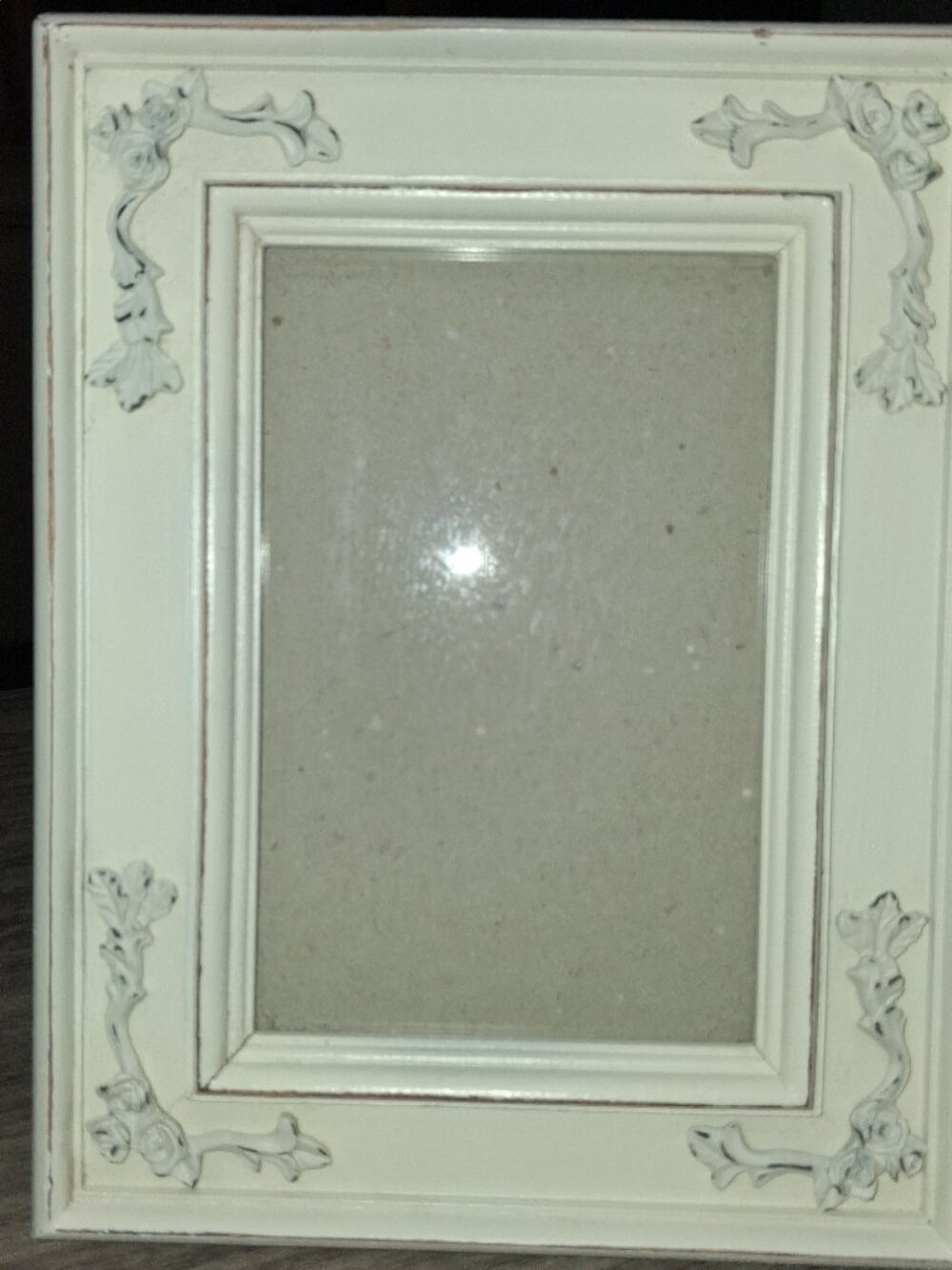 Vintage -style cream frame with ornate floral corner details 6.5 x 8.5 inches